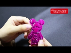 Passado em crachás feitos sob encomenda de pano dos vestuários, gravou etiquetas de TPU