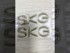 Rótulo de logotipo em relevo 3D de transferência de calor em TPU de prata e ouro personalizado para camiseta