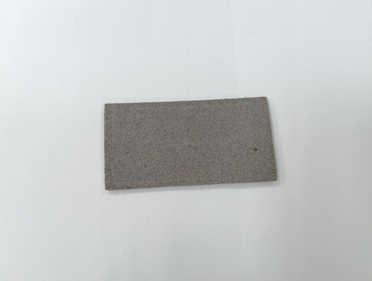 Microfiber gravou a etiqueta de couro do plutônio do logotipo costura na roupa personaliza o projeto