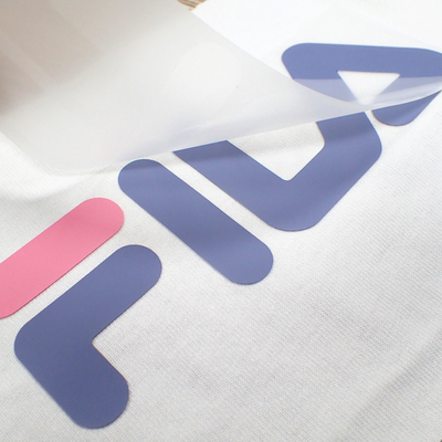 Etiquetas amigáveis da roupa da transferência térmica do silicone 3D de Eco com seu próprio logotipo
