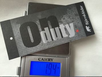 O costume da cor do inclinação cortou etiquetas do cair, etiquetas feitas sob encomenda do cair do fato do efeito de sombra
