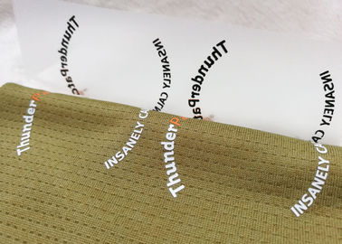 Etiquetas reflexivas de Tagless da imprensa do calor do logotipo alto do tipo da elasticidade para o terno de esqui