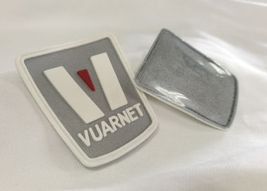 O costume criativo 3d gravou dos remendos de borracha do logotipo do Pvc etiquetas macias do Pvc para o vestuário