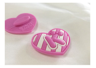 O costume criativo 3d gravou dos remendos de borracha do logotipo do Pvc etiquetas macias do Pvc para o vestuário