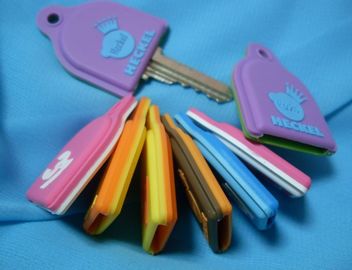 Os presentes relativos à promoção personalizados novidade imprimiram PVC Keychain do logotipo com luz do diodo emissor de luz