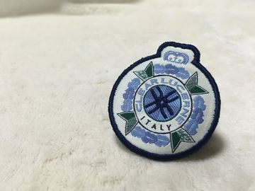 Remendos bordados de feltro dos remendos da etiqueta costume uniforme fresco para a superfície plana da roupa