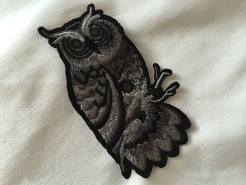 Remendos bordados do tamanco dos desenhos animados do Handwork o costume o mais atrasado para a roupa