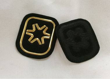 O preto e o ouro gravaram crachás feitos sob encomenda de Velcro dos remendos da borracha 3D para Soprtswear