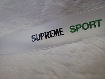 O logotipo feito sob encomenda gravou o remendo de borracha da etiqueta/PVC para o Headwear