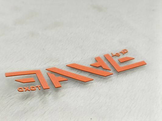 OEM Etiquetas de transferência de calor de roupas 3D de silicone grosso Oeko Tex com textura especial