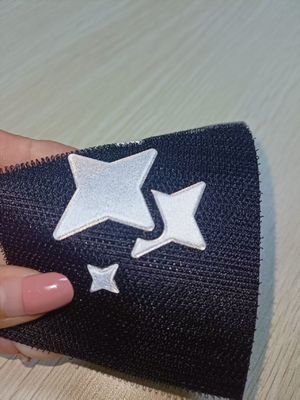 Ferro de fábrica em Custom 3D Tpu Badge Patches TPU em relevo para roupas Etiqueta personalizada