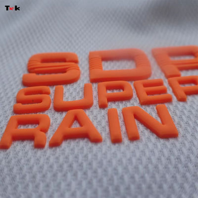 Etiqueta de silicone de injeção de molde personalizada Lava-se 3D Logotipo de silicone macio Transferência de calor