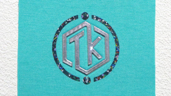 3D Metal Patch Logotipo em relevo Etiqueta de transferência de calor TPU de alta frequência para roupas