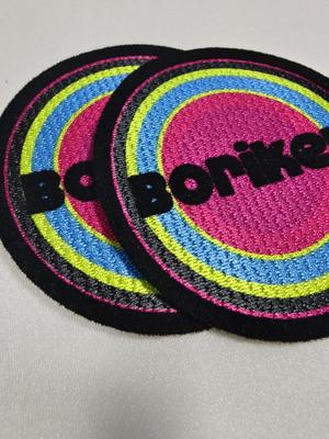 Remendo de logotipo de flocagem de prensa de calor personalizado para passar a ferro em vinil de transferência de calor para camiseta