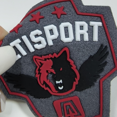 Ferrugem personalizada em 3D Logotipo de vestuário rótulo lavável Reflector de transferência de calor Adesivo de impressão de tela