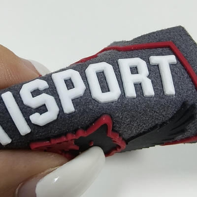 Ferrugem personalizada em 3D Logotipo de vestuário rótulo lavável Reflector de transferência de calor Adesivo de impressão de tela