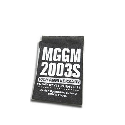 Fabrica Custom Luxury T-Shirt Logotipo Moda rótulos tecidos para uso de roupas Diy