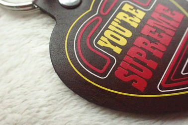 Corrente de couro dada forma chave do Keyring de Brown da lembrança, logotipo imprimindo colorido feito sob encomenda