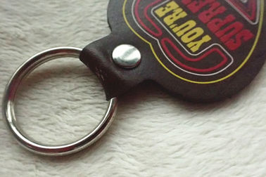 Corrente de couro dada forma chave do Keyring de Brown da lembrança, logotipo imprimindo colorido feito sob encomenda
