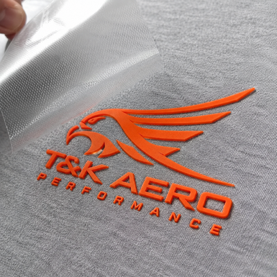 Etiquetas de impressão em silicone de tela Emblema de borracha macia personalizada Adequado para vestuário de moda Sacos e chapéus de decoração de vestuário desportivo
