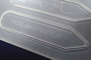 Etiquetas do cair da roupa do logotipo do laser de Coutom, etiquetas acrílicas transparentes