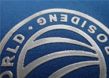 Etiquetas da roupa da transferência térmica do silicone da impressão da tela com logotipo brilhante do tipo da superfície da cor