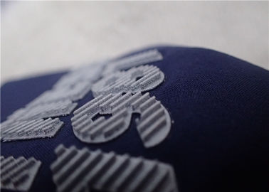Efeito tridimensional de superfície levantado do logotipo da transferência térmica da prata do flash da sarja