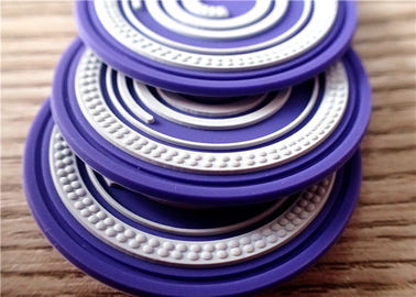 Os remendos circulares do silicone da cor dobro com 3D gravaram o logotipo da marca