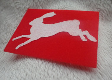 Logotipo de congregação monocromático da transferência térmica do luxuoso curto para a cor vermelha brilhante da roupa