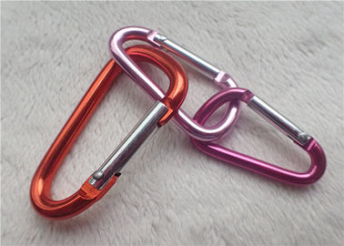 O múltiplo relativo à promoção personalizado pequeno de Carabiner dos presentes colore D - suporte dado forma da chave do metal da curvatura do alpinismo