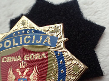 A roupa feita sob encomenda impermeável remenda o gancho e o laço de alta frequência do logotipo do ouro TPU