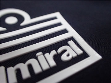 Etiquetas brancas duráveis da transferência térmica do silicone para o tipo do Sportswear