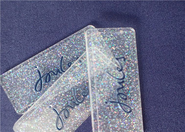 Crachá inteiramente transparente personalizado do PVC com pó colorido para o vestuário
