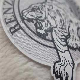 A roupa feita sob encomenda de OEKO remenda a congregação de Tatami da transferência térmica do silicone do logotipo do tigre da forma irregular