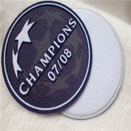 A roupa feita sob encomenda da forma do círculo remenda a transferência térmica macia Tatami que reune-se com logotipo do campeão