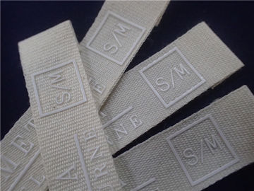 Etiquetas impressas branco da tela com logotipo do silicone para remendos da roupa dos esportes