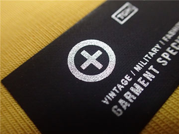 logotipo reflexivo de prata impresso etiquetas da roupa da transferência térmica da espessura de 0.5mm em TPU macio