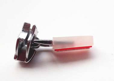Injeção do OEM ou extrator do zíper do plástico com efeito 3D da roupa e dos sacos