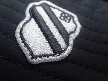 O costume 100% de Fashional do algodão bordou remendos para a roupa/bagagem