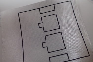 Etiquetas tecidas da roupa da fita da impressão da tela cuidado lavável para o polo, revestimento, calças