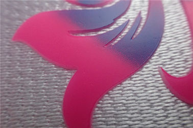 Forme a Tatami Aaterial remendos feitos sob encomenda do vestuário, com logotipo 3D colorido em remendos