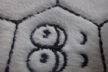 Crachás bordados costume do corte do laser do futebol dos desenhos animados