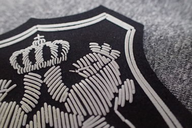 Remendos de borracha espumados do logotipo de Microfiber da roupa