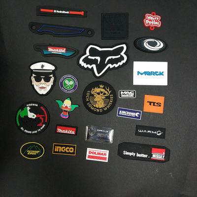 Logo Sewing Printed Applique Patches personalizado 3D etiqueta crachás gravados do silicone
