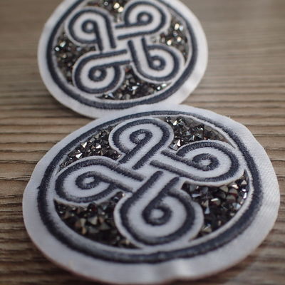 Projeto de imitação da forma de Diamond Custom Embroidered Patches With