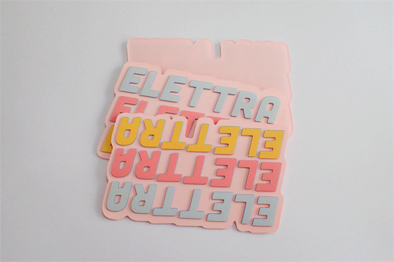 Etiquetas feitas sob encomenda da impressão de tela de seda do PVC TPU com 3 cores de Pantone