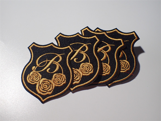 O costume original do estilo de Eco bordou o ouro Rose Raised Effect do remendo