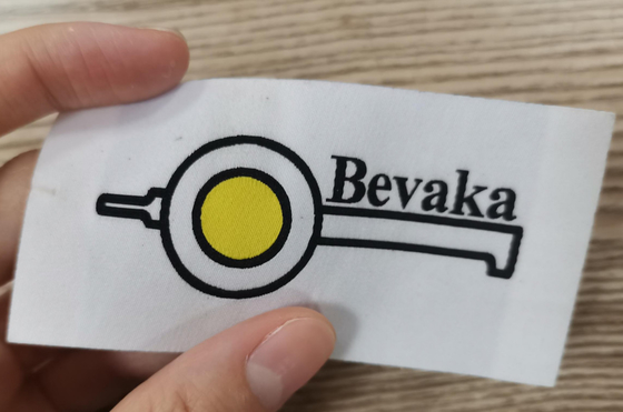 Aparamento tecido lavável da ourela das etiquetas da roupa da camisa de T para o vestuário