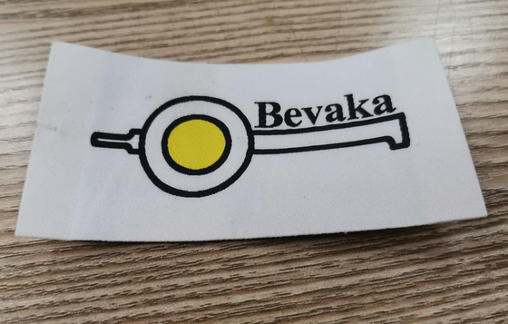 Aparamento tecido lavável da ourela das etiquetas da roupa da camisa de T para o vestuário