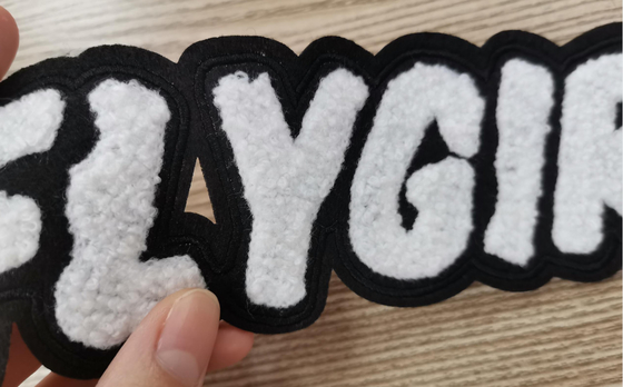 Etiquetas personalizadas da transferência térmica do remendo do bordado de toalha do projeto para a roupa